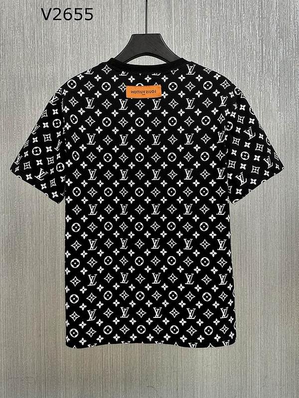 Louis Vuitton Men's T-shirts 1517